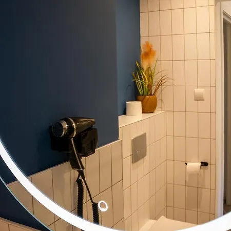 Prado Next Door Hotel 3*