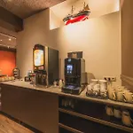 Prado Next Door 3*