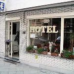 Отель Prado Next Door 3*