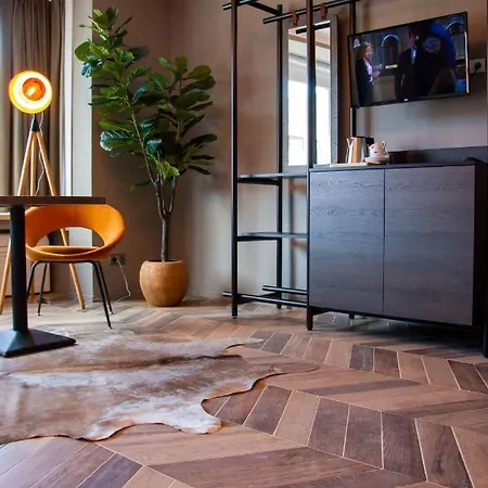 Prado Next Door Hotel 3*