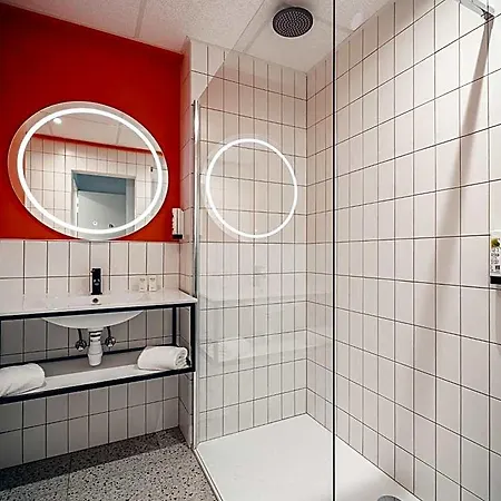 Prado Next Door Hotel 3*