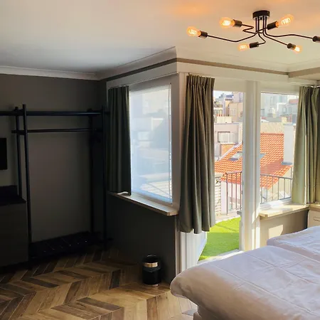 Prado Next Door Otel 3*