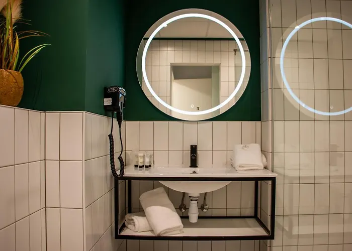 Prado Next Door Hotel 3*