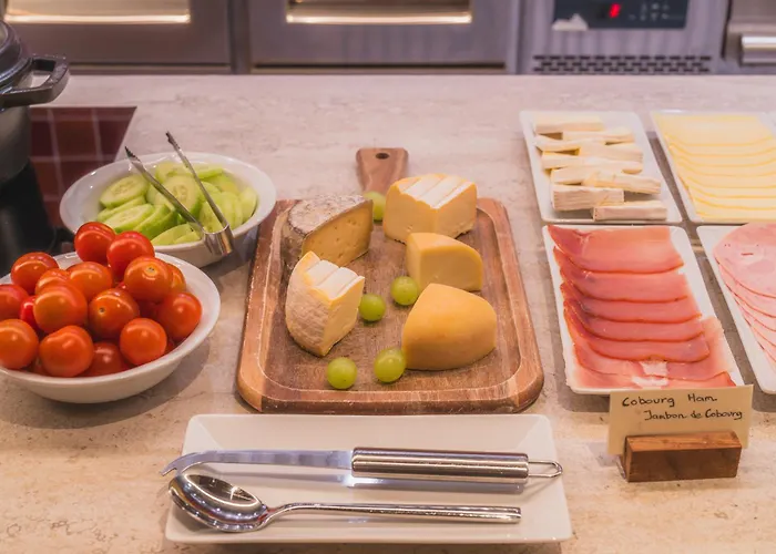 Prado Next Door Hotel