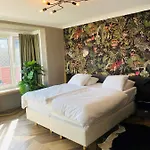 Prado Next Door 奥斯滕德