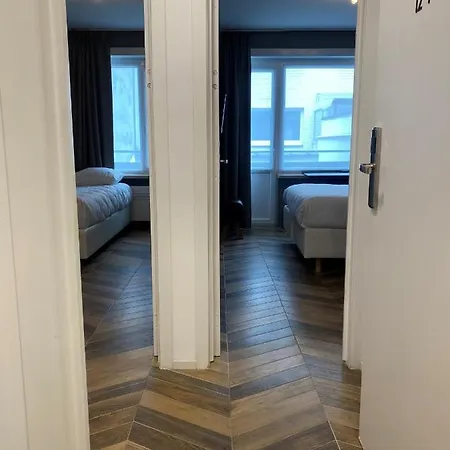 Prado Next Door Отель 3*