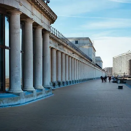 Prado Next Door 酒店 3*