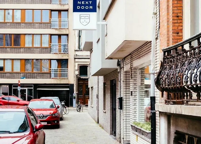 Prado Next Door 3* 奥斯滕德